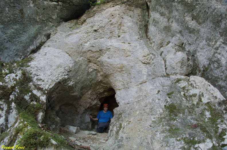 la Grotte des Feuilles (2).jpg