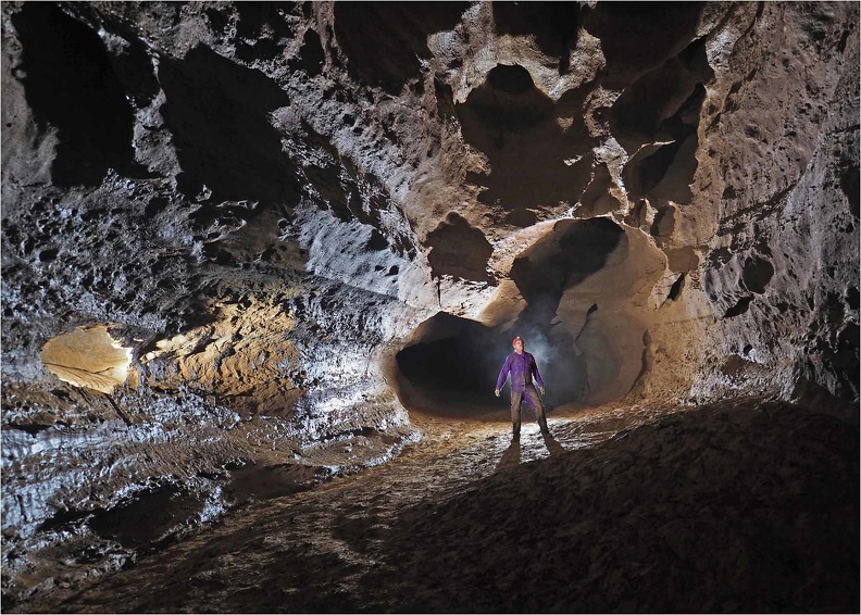 Grotte de Chauveroche, vers Ornans 2.jpg