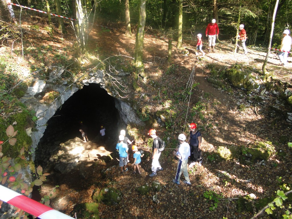 Grotte les Sarrons - Gennes 