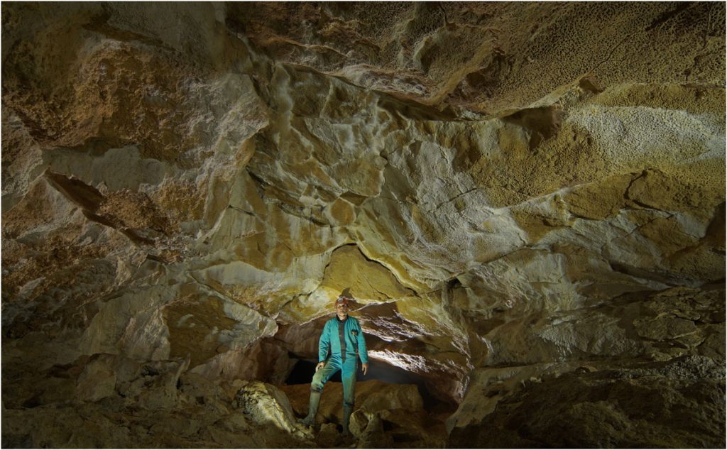 Grotte de la Combe aux Moines, vers Valoreille (1)
