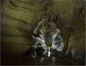 Grotte de la Vieille Folle vers Montmahoux (0)