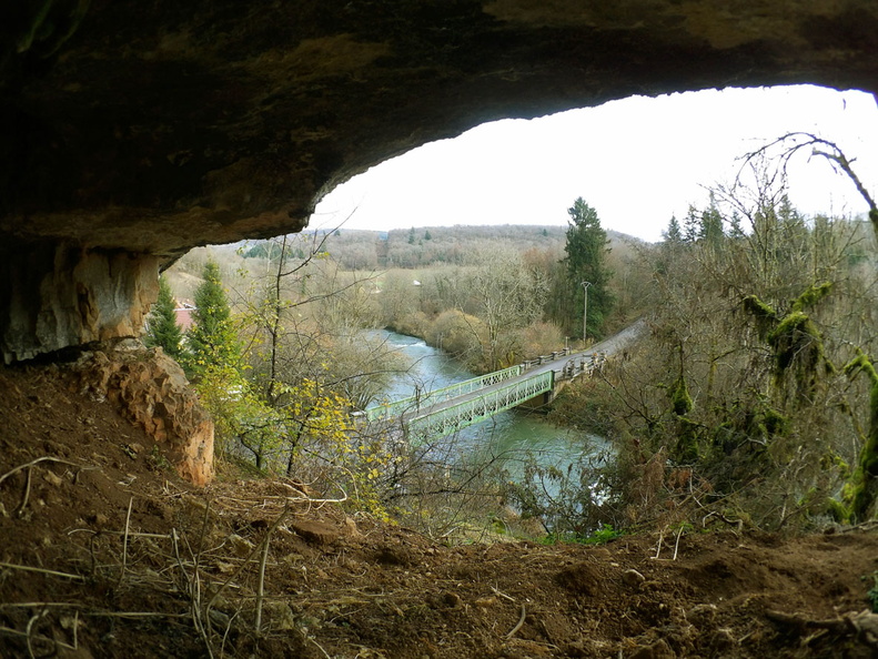 Grotte du Pont de Chiprey (1).jpg
