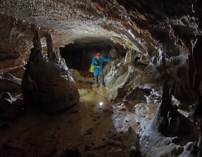 n° (6916) Grotte de Chenecey