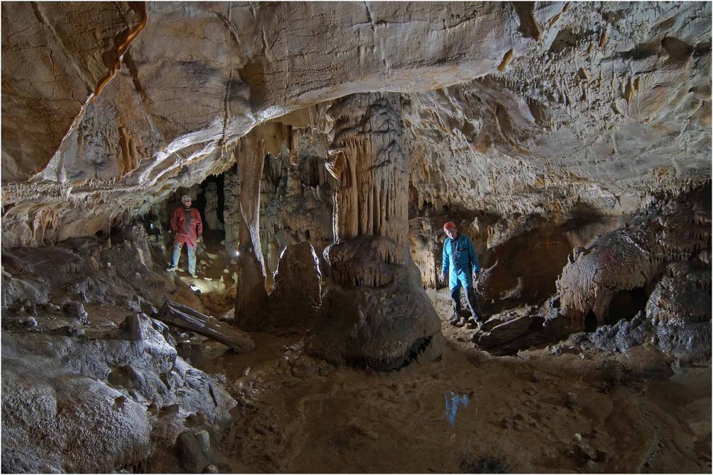 n° (6921) Grotte de Chenecey