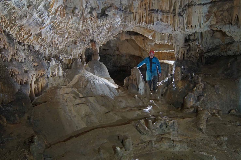 n° (6922) Grotte de Chenecey.jpg