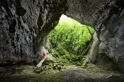 Grotte de la Baume Archée, vers Mouthier Hautepierre (photo de Philippe Crochet)