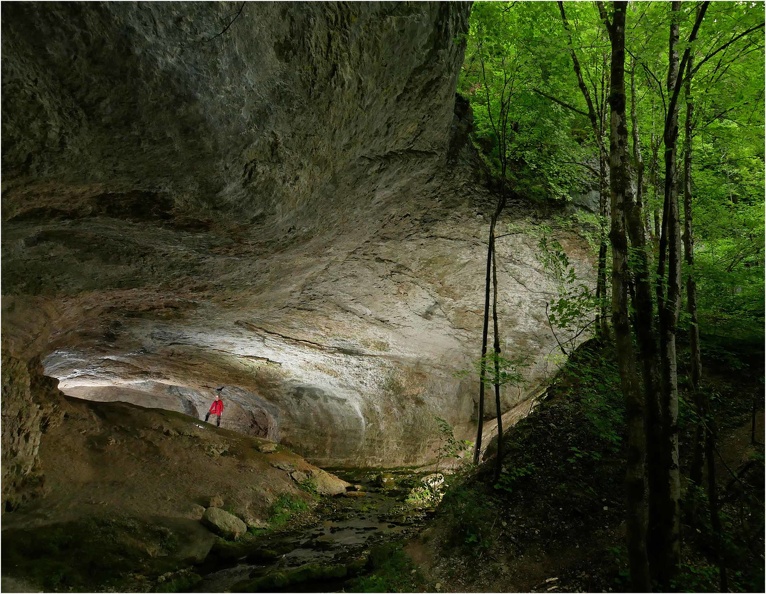 Grotte de Plaisir Fontaine (1).jpg