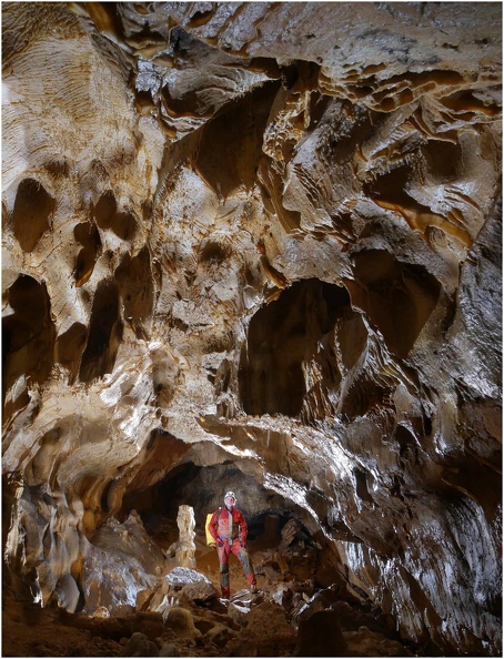 Grotte de Beaumotte des Pins, en Haute Saône.jpg