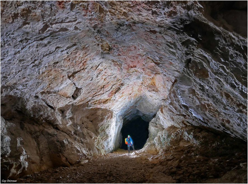 Grotte des Faux Monayeurs, vers Mouthier.jpg