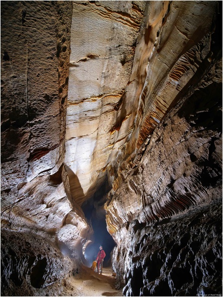 Le Métro, grotte de la Malatière (1).jpg