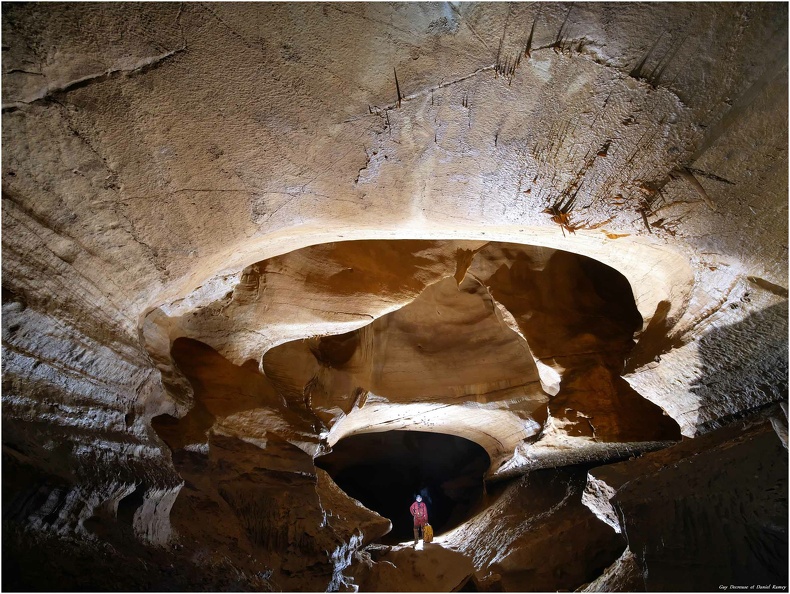 Le Métro, grotte de la Malatière (11).jpg