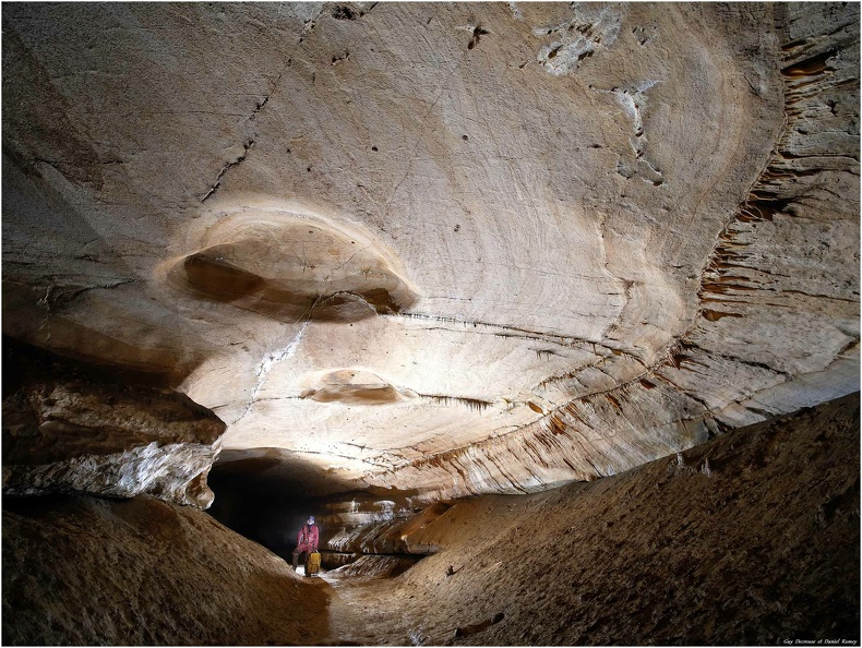 Le Métro, grotte de la Malatière (15).jpg