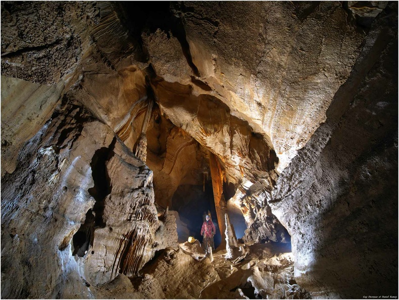 n° (9915) Métro , grotte de la Malatière.jpg