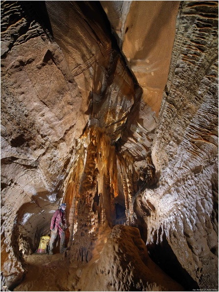 n° (9919) Métro , grotte de la Malatière.jpg