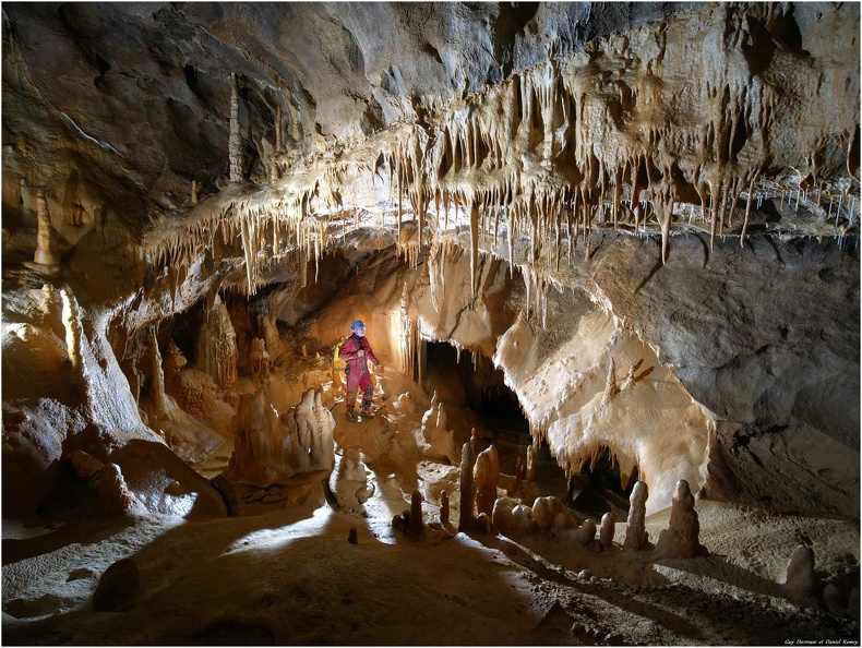 Grotte de Vau, Guy et Daniel (7).jpg