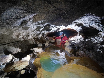 n° (9990) Grotte Sarrazine