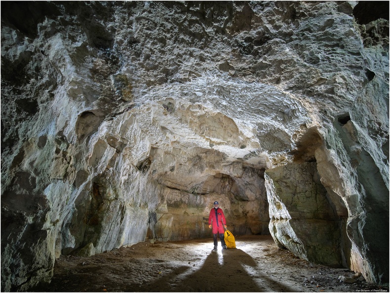 Grotte numéro 2 (1).jpg