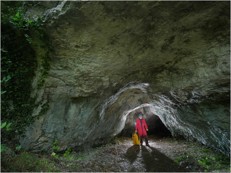 Grotte numéro 4 (1).jpg